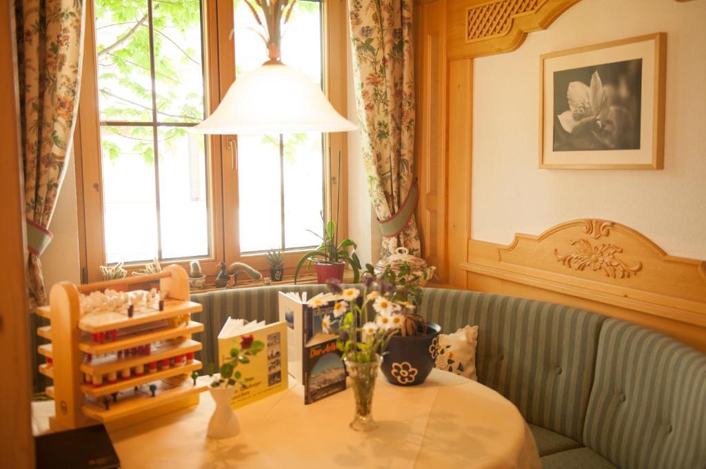 Pension Iris Lech am Arlberg Bagian luar foto